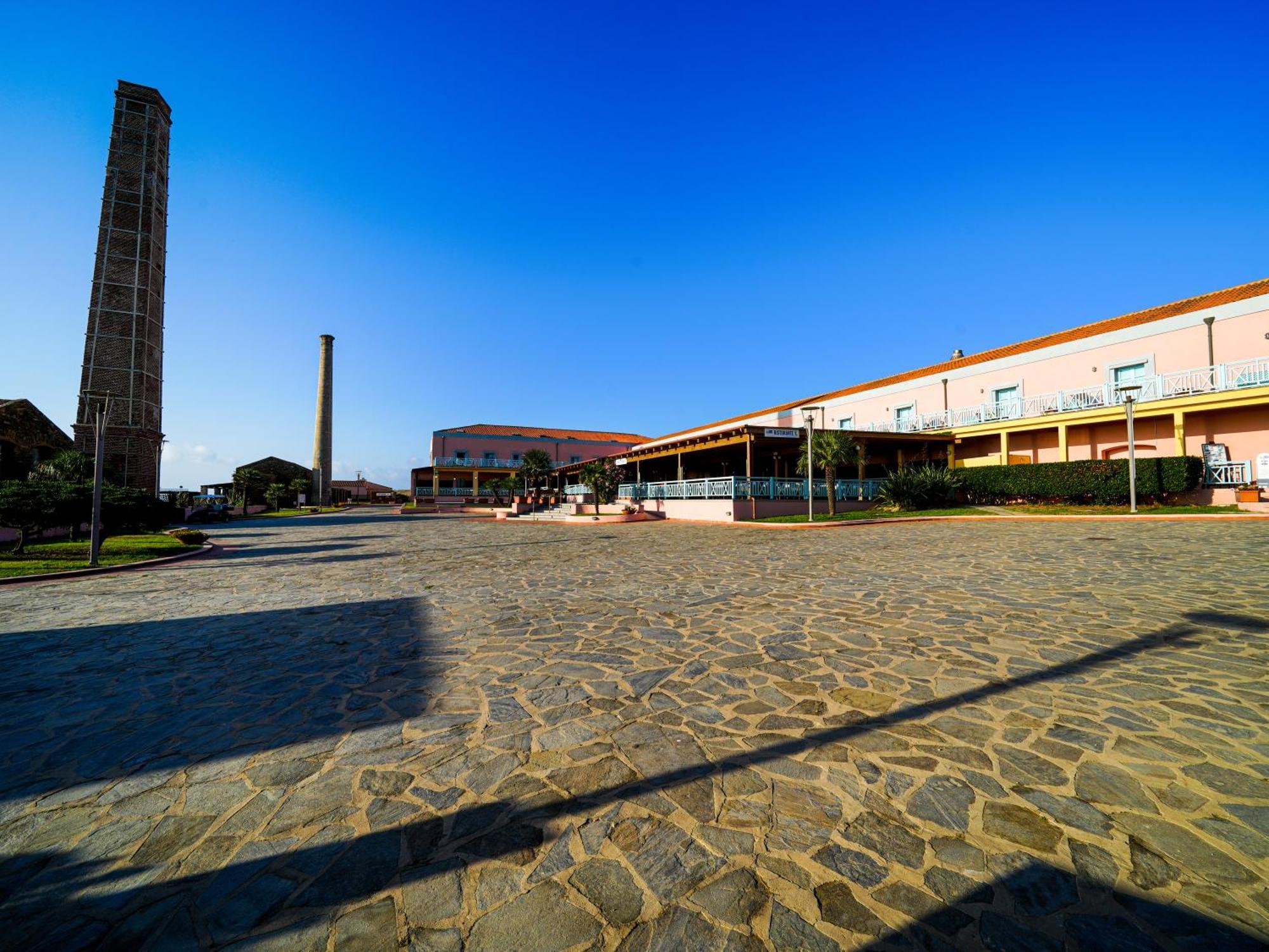 Le Tonnare Di Stintino - Beach Resort Dış mekan fotoğraf