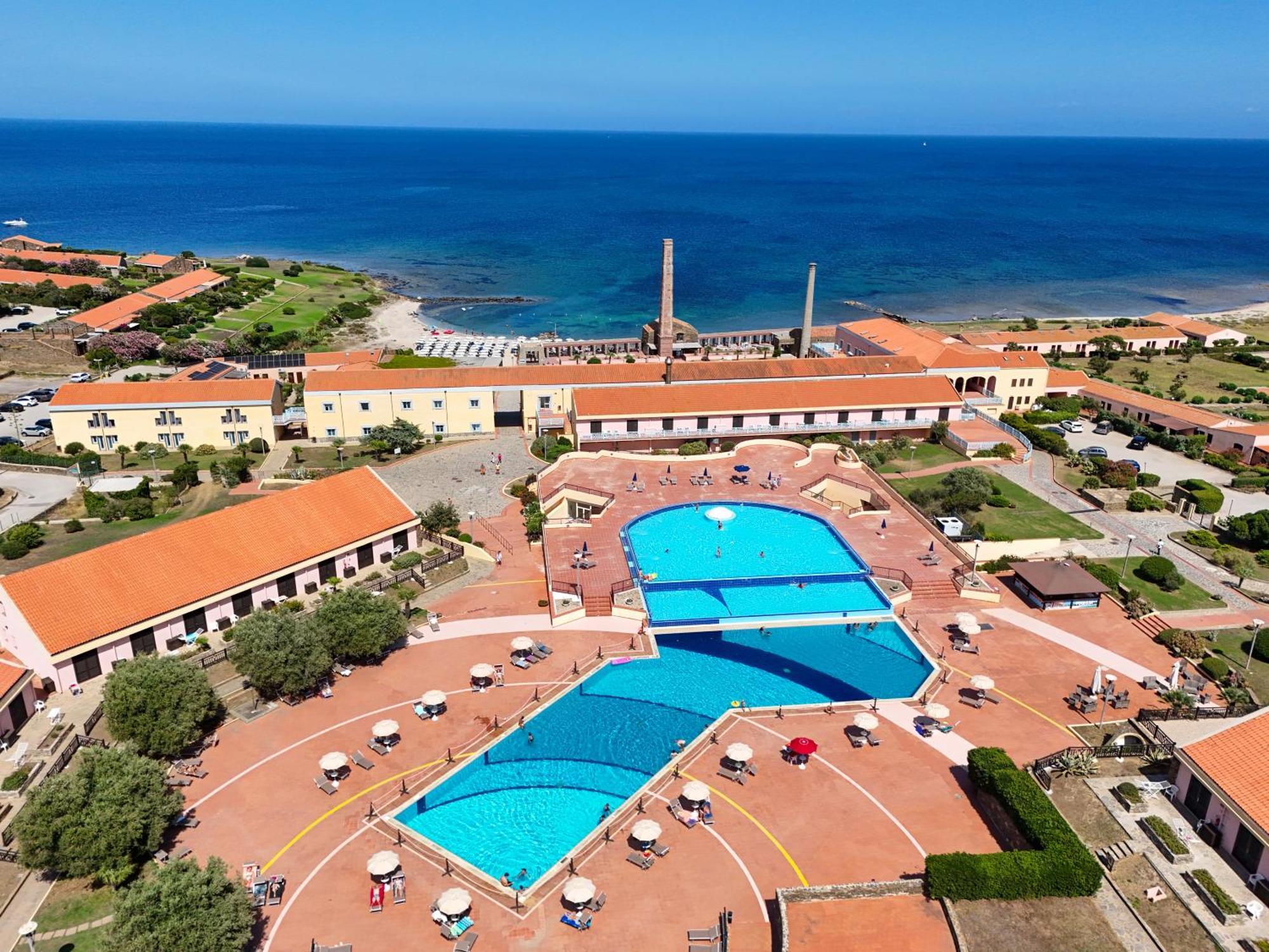 Le Tonnare Di Stintino - Beach Resort Dış mekan fotoğraf